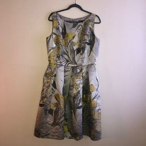 NWT Fit and flare silver and gold dress (Size 14)
